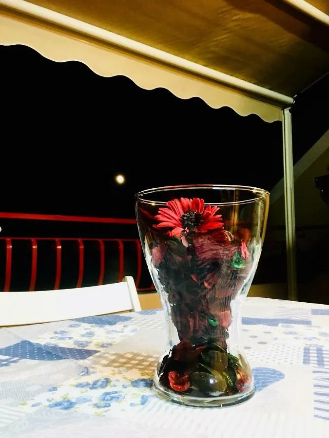 La Casa Del Sole Sorgente Διαμέρισμα Letojanni Ιταλία